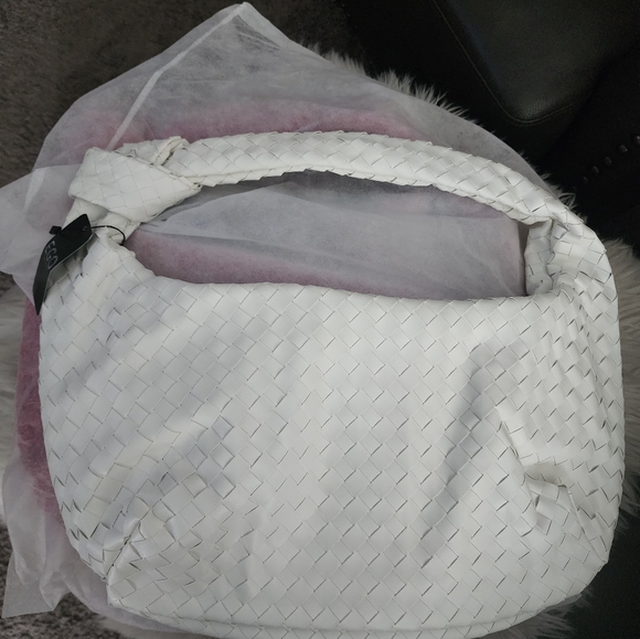 Woven Knot Bag - Picture 5 of 5